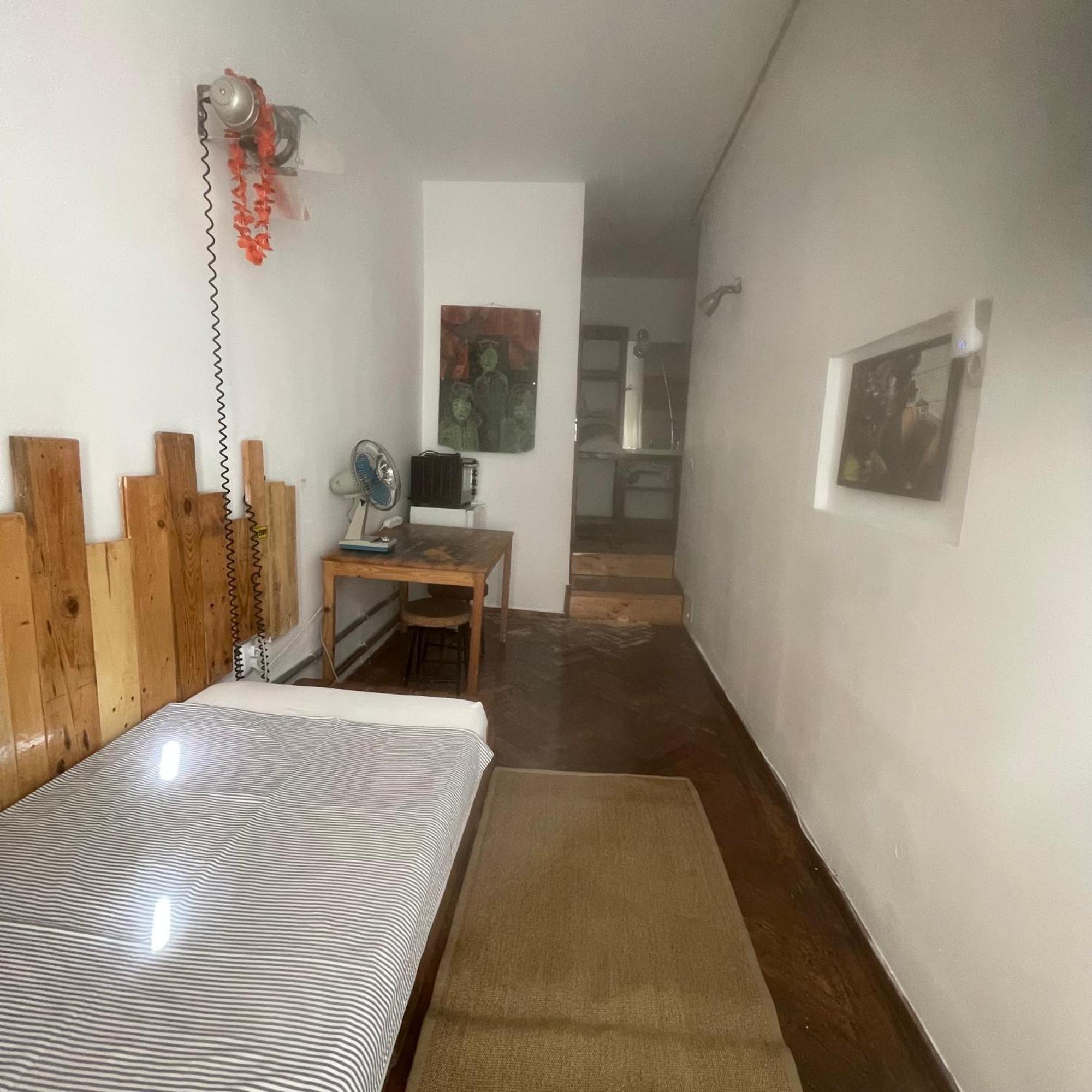 بيت شباب Victoria Poshtel بوخارست المظهر الخارجي الصورة