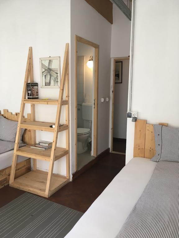 بيت شباب Victoria Poshtel بوخارست المظهر الخارجي الصورة