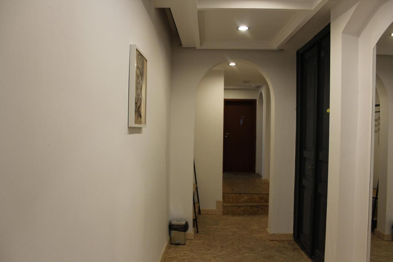 بيت شباب Victoria Poshtel بوخارست المظهر الخارجي الصورة
